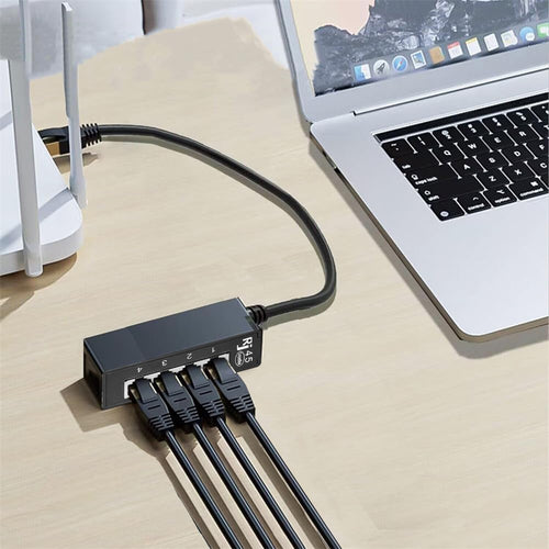 1 till 4 RJ45 nätverksutbyggnadsadapter LAN Ethernet hane till hona nätverkssplitter
